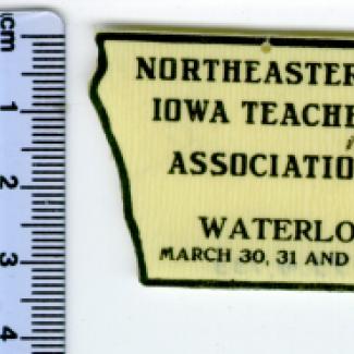 1975.4.0133 (Badge) image