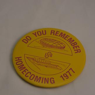 1977.51.2 (Button, homecoming) image