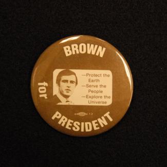 1980.5.289 (Political Pin, Political Button) image