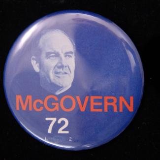 1980.5.130 (Political Pin, Political Button) image