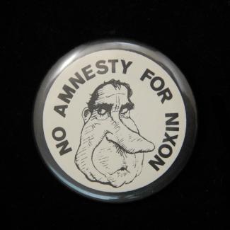 1980.5.143 (Political Pin, Political Button) image