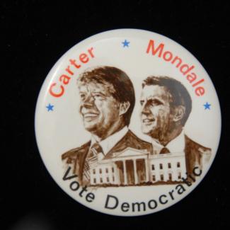 1980.5.163 (Political Pin, Political Button) image