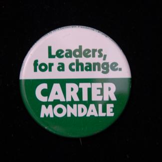 1980.5.174 (Political Pin, Political Button) image