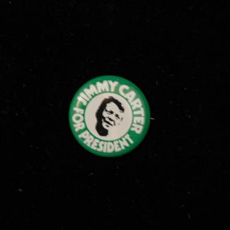 1980.5.184 (Political Pin, Political Button) image