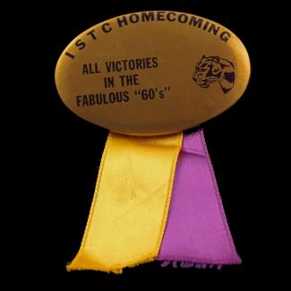 1987.7.3 (Button, homecoming) image