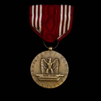 1989.43.902 (Medal) image