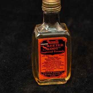 1969.39.14 (Bottle) image