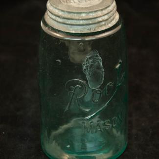 1970.76.1 (Jar) image