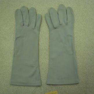 UNIM1988.11.0203F (Gloves) image
