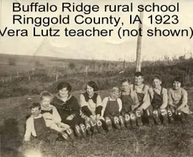 Buffalo Ridge School class photo, 1923